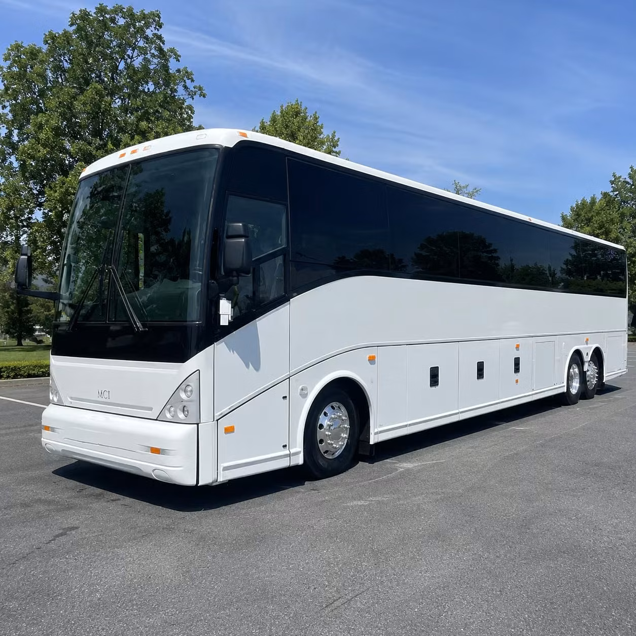 bus rental options for ontario trips