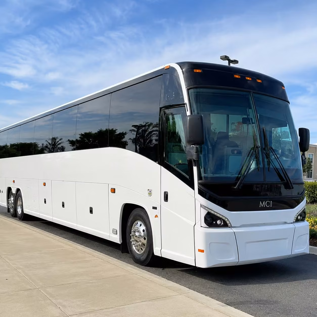 charter buses make ontario faith based retreats seamless