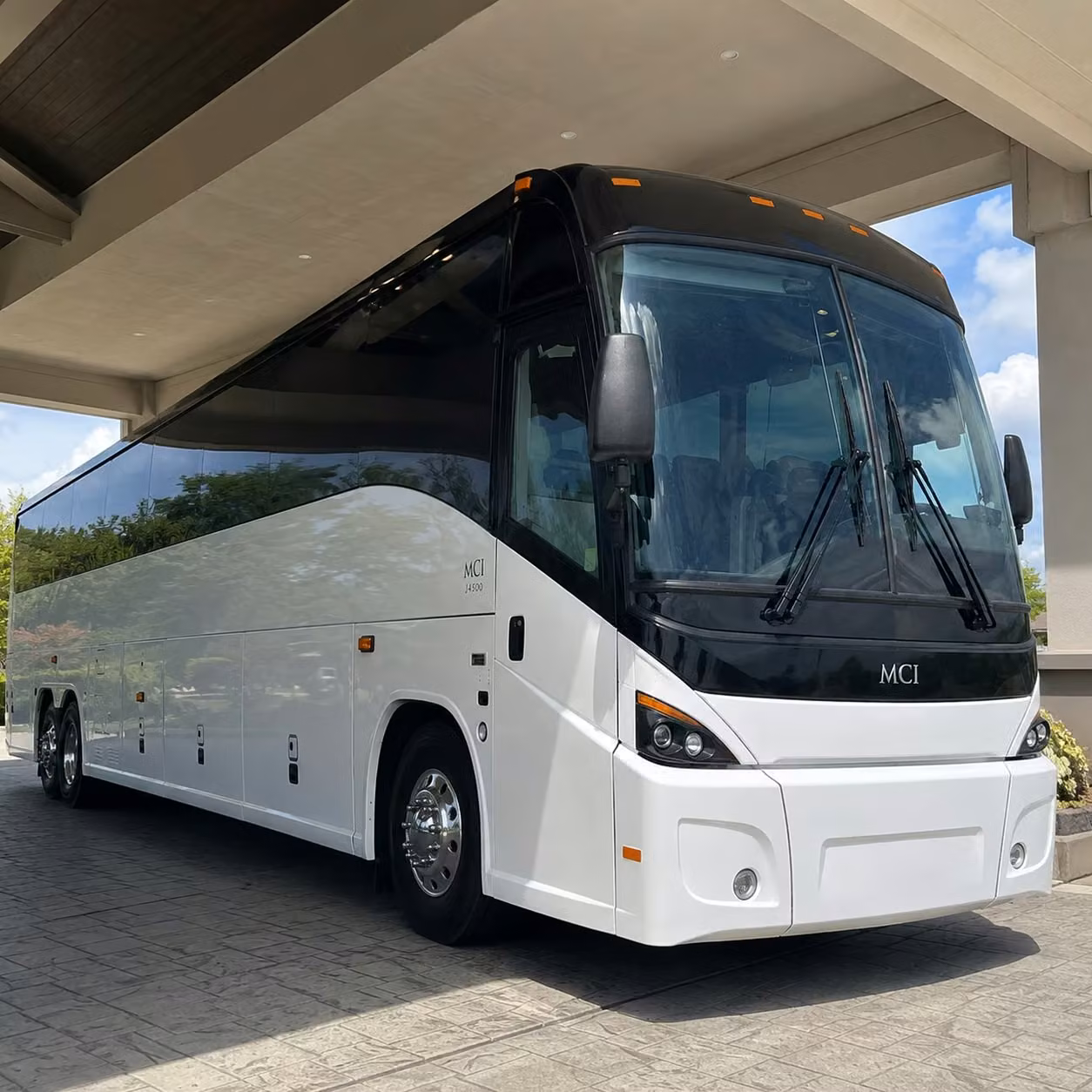 with coachbusontario com you ll never be stuck with just one company s available vehicles